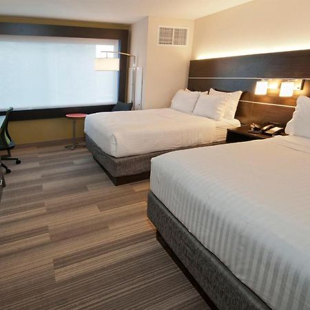 Holiday Inn Express & Suites Johnstown By Ihg Eksteriør bilde