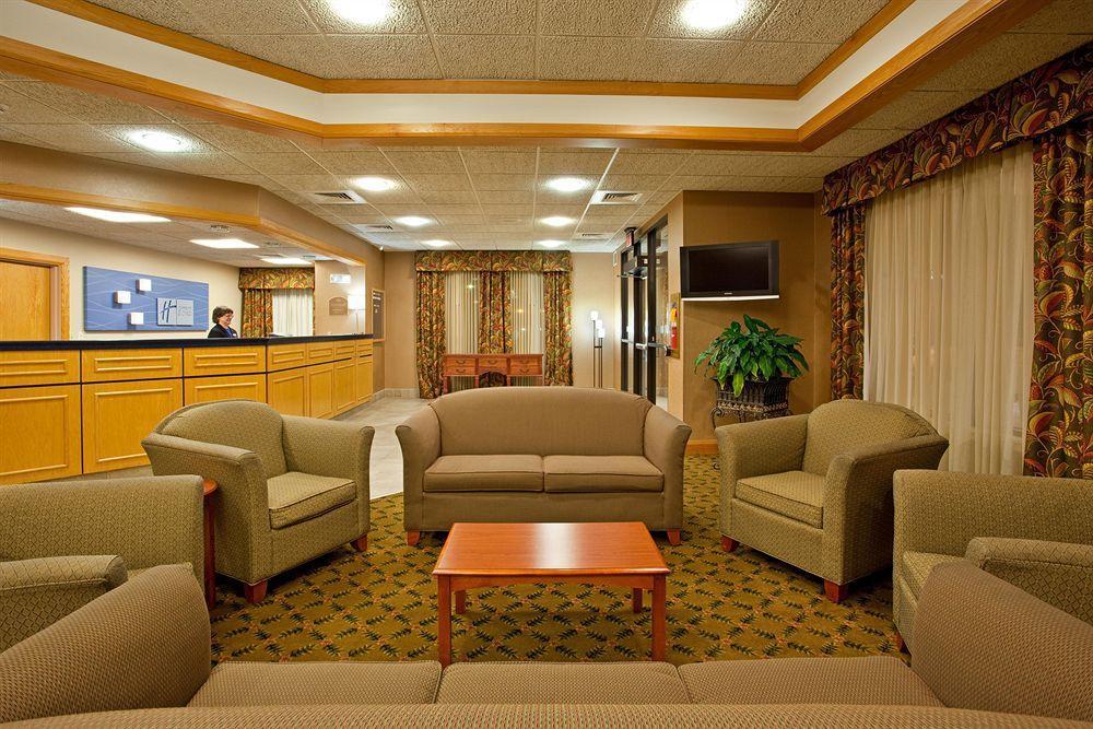 Holiday Inn Express & Suites Johnstown By Ihg Eksteriør bilde