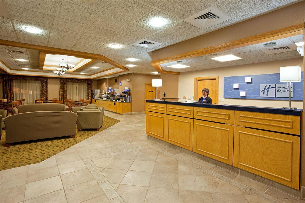 Holiday Inn Express & Suites Johnstown By Ihg Eksteriør bilde