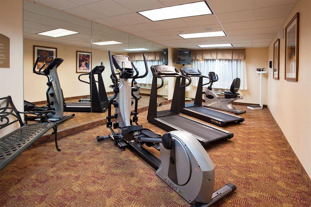 Holiday Inn Express & Suites Johnstown By Ihg Eksteriør bilde
