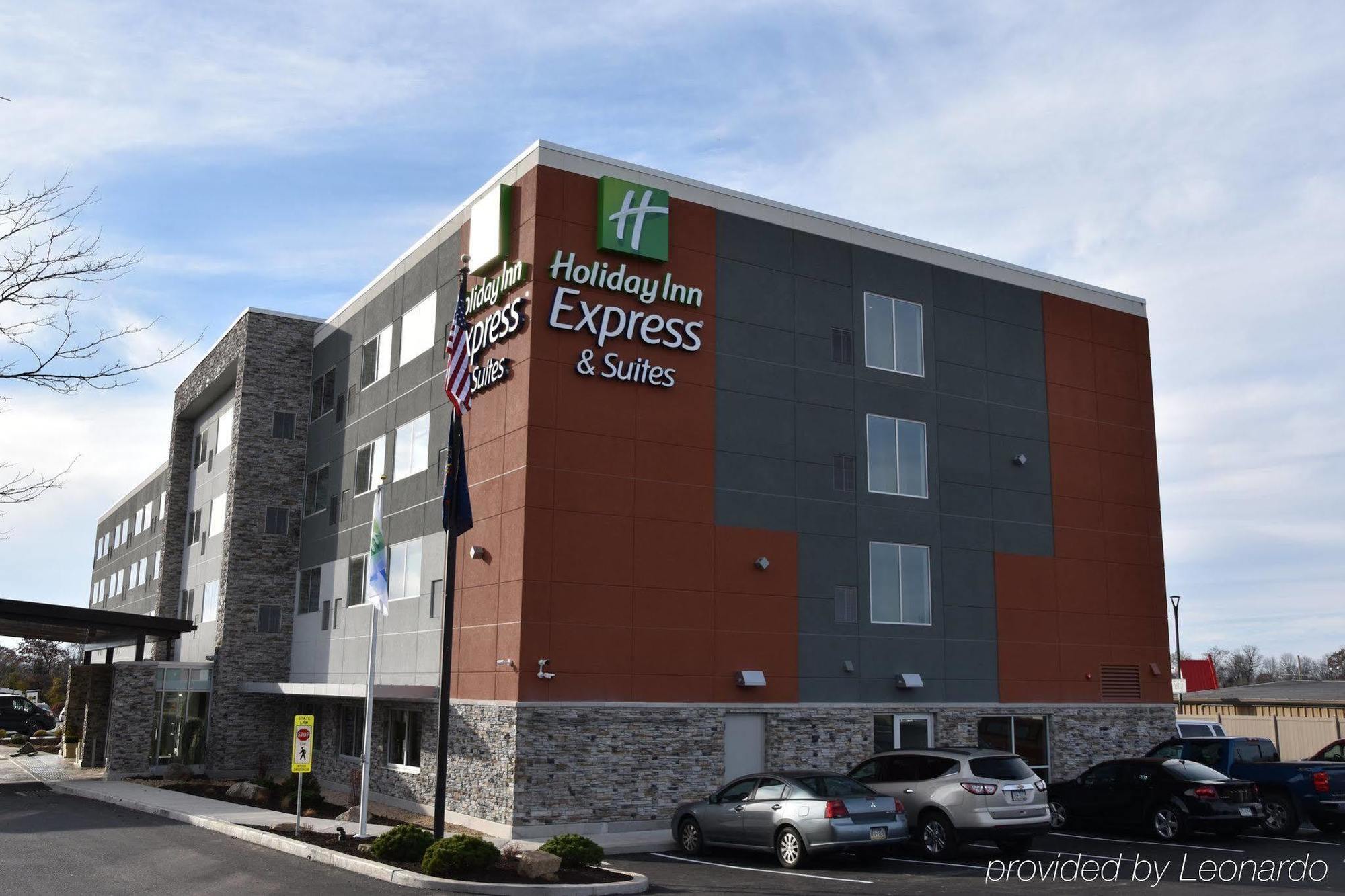 Holiday Inn Express & Suites Johnstown By Ihg Eksteriør bilde