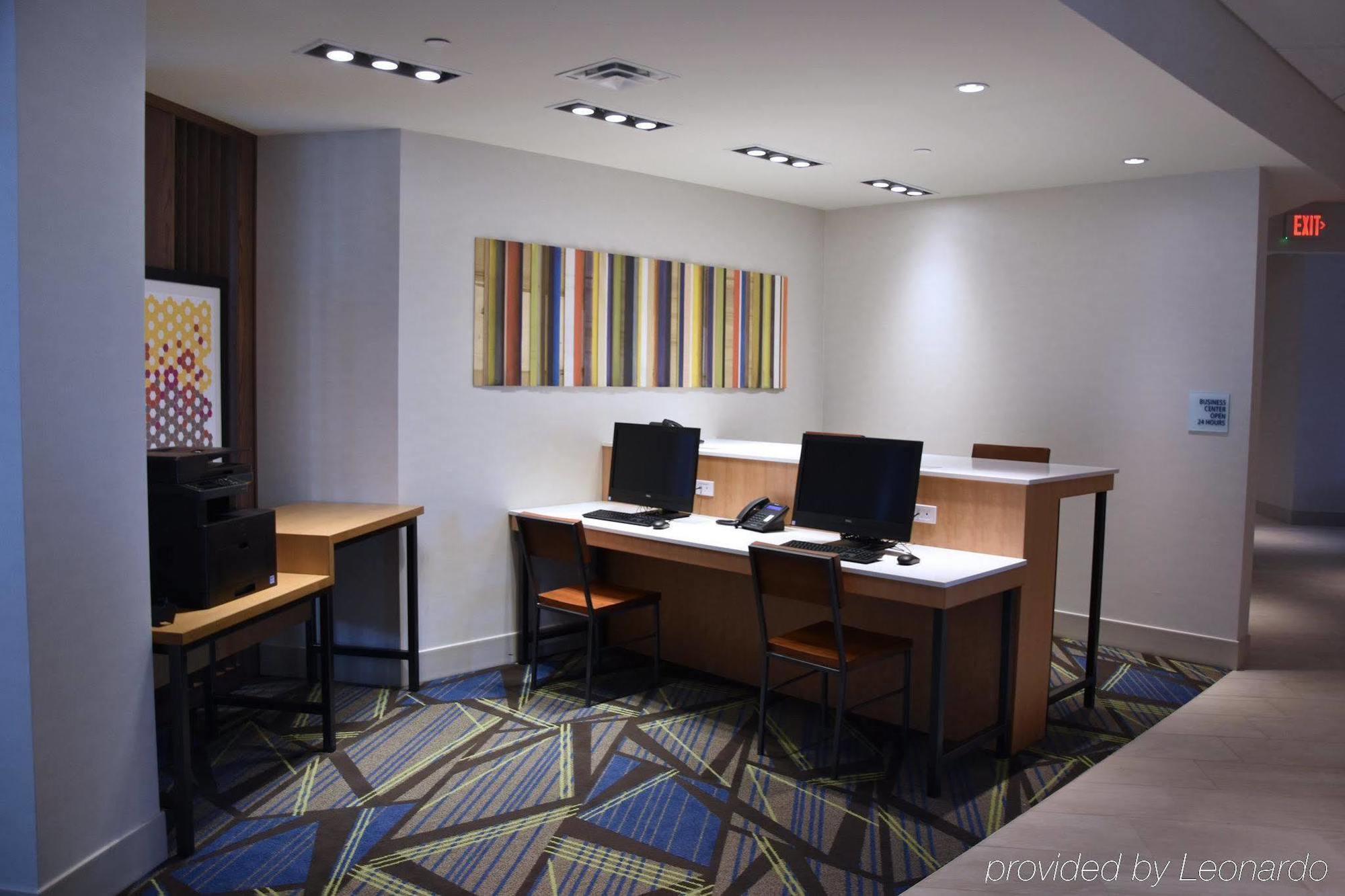 Holiday Inn Express & Suites Johnstown By Ihg Eksteriør bilde